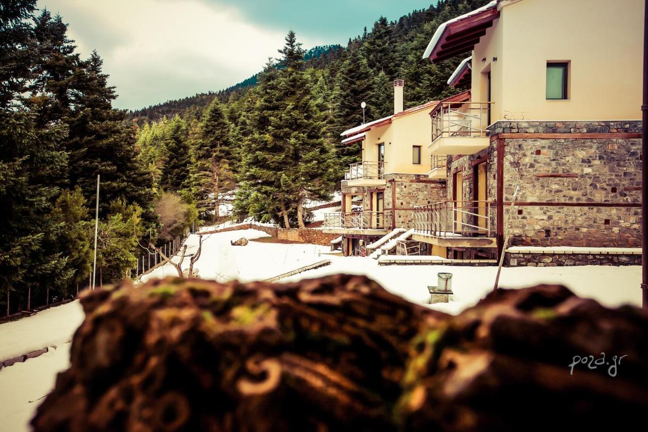 Natura Hotel ヴィティナ エクステリア 写真